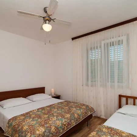 By The Sea Vinisce, Trogir - 6015 *