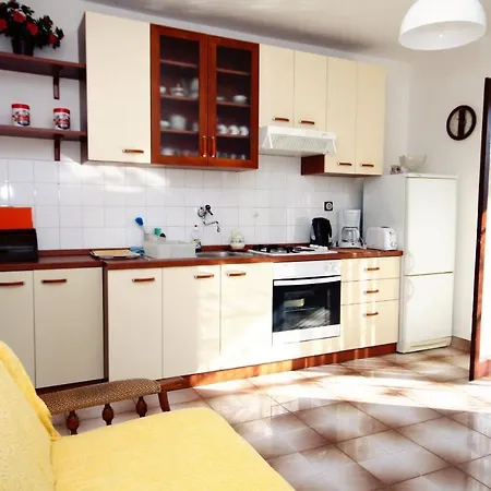 شقة By The Sea Vinisce, Trogir - 6015